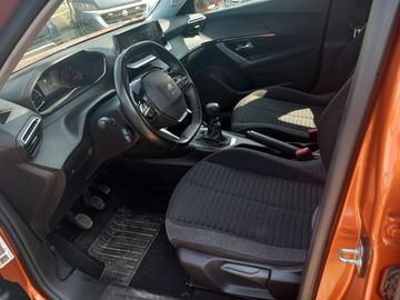 Peugeot 2008 - 6