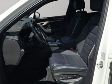 Volkswagen Touareg - 9