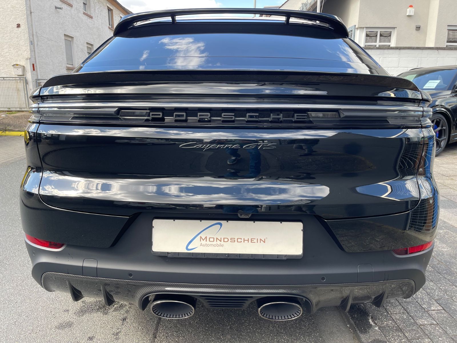 Fahrzeugabbildung Porsche Cayenne GTS Coupé Leichtbau|ACC|HUD|PASM|3.Displ