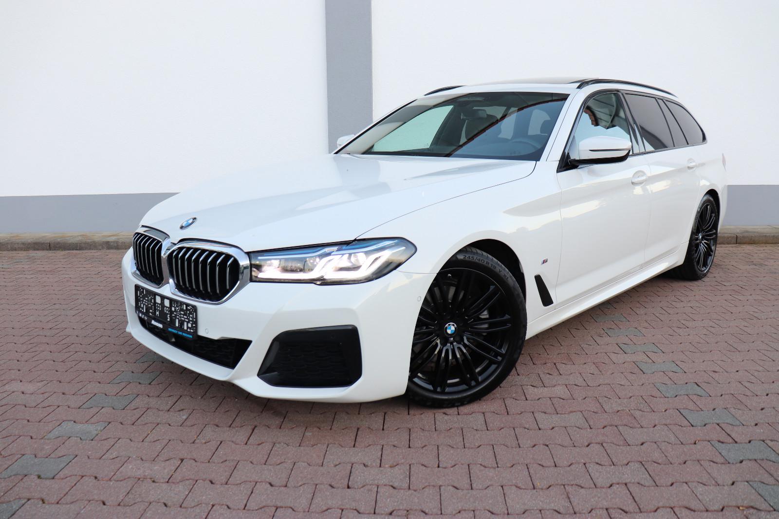 BMW 520iA M-SPORT*HEADUP*LASER*PANORAMA*COMFORTSITZE