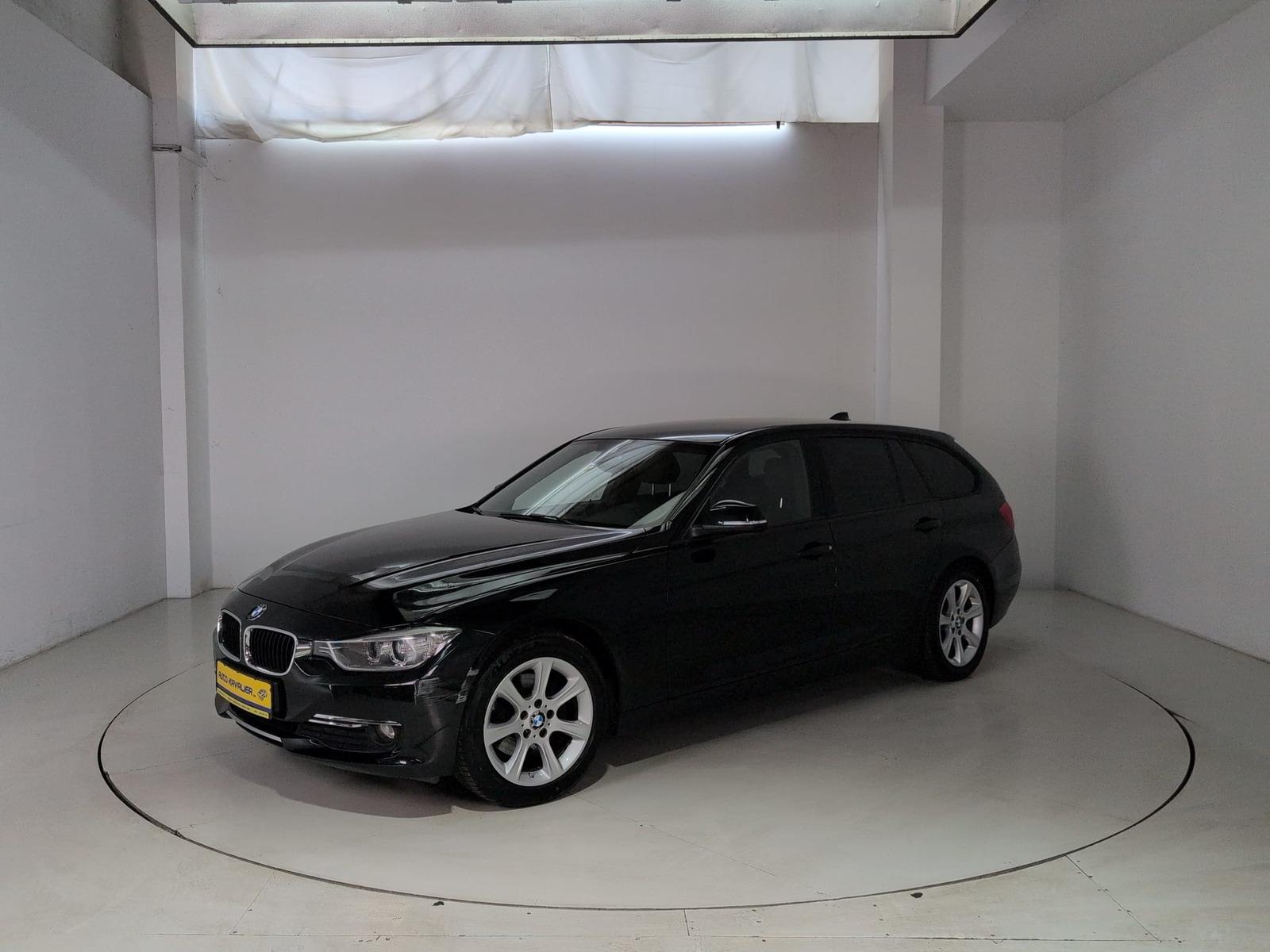 BMW 320 d Touring xDrive * Leder * Bi- Xenon