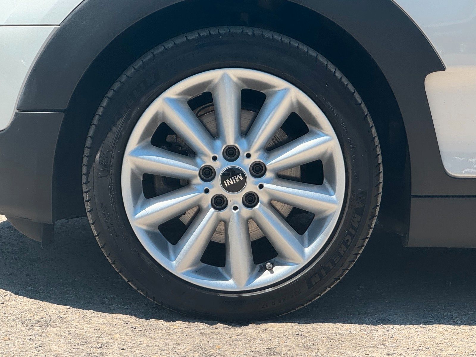 Fahrzeugabbildung MINI Cooper Clubman Classic Trim Klima SHZ PDC CAM