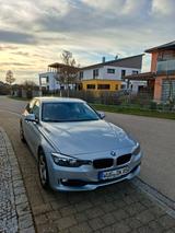 BMW 316i - 2015 - Benzin - nur 98.000km - silberne BMW 316