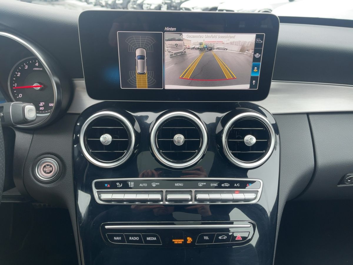Fahrzeugabbildung Mercedes-Benz C 180 T-Modell AMG/Pano/Kamera/LED/AHK