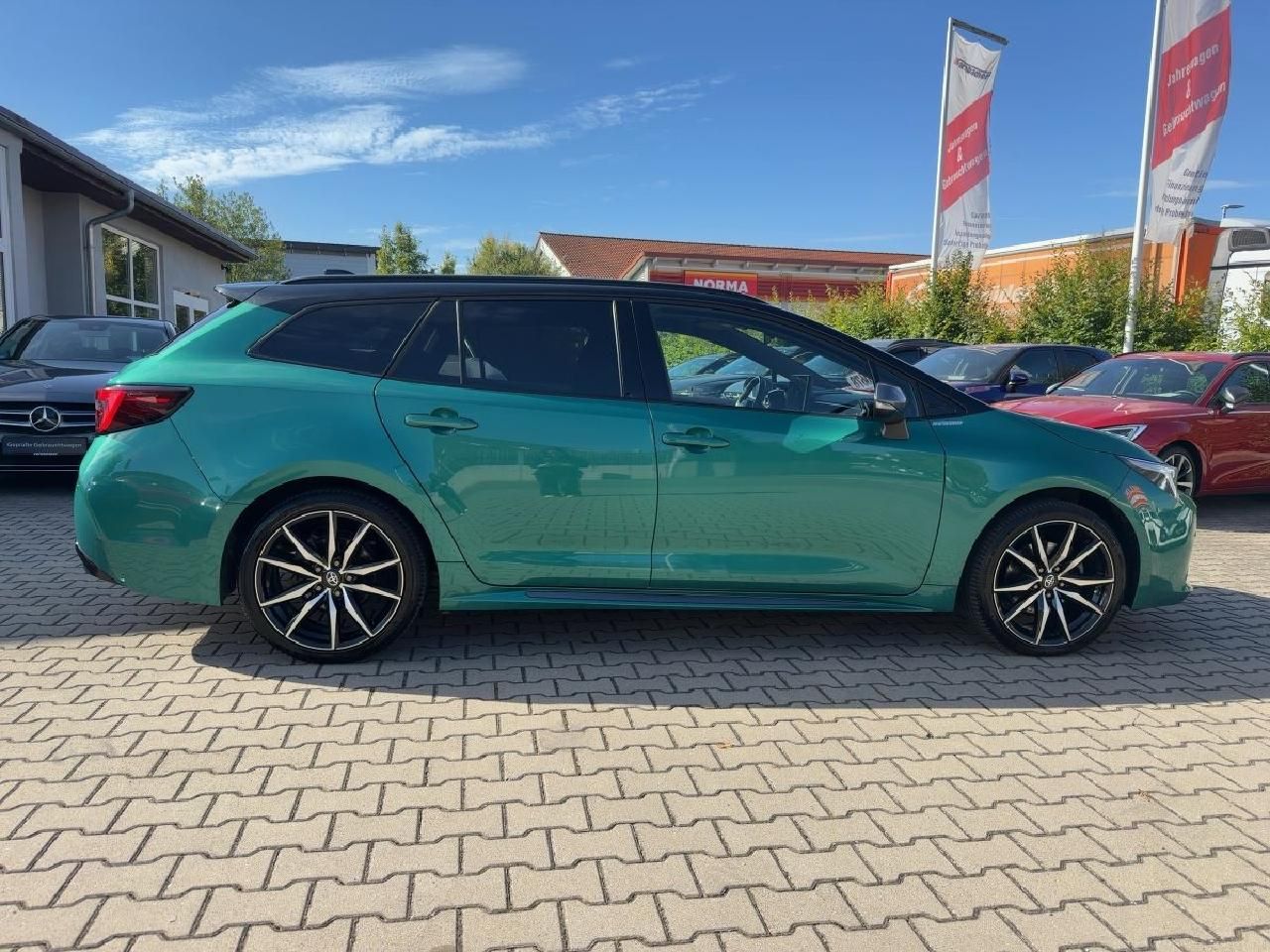 Fahrzeugabbildung Toyota Corolla TS 2,0 196 PS Hybrid GR Sport inkl. AHK*