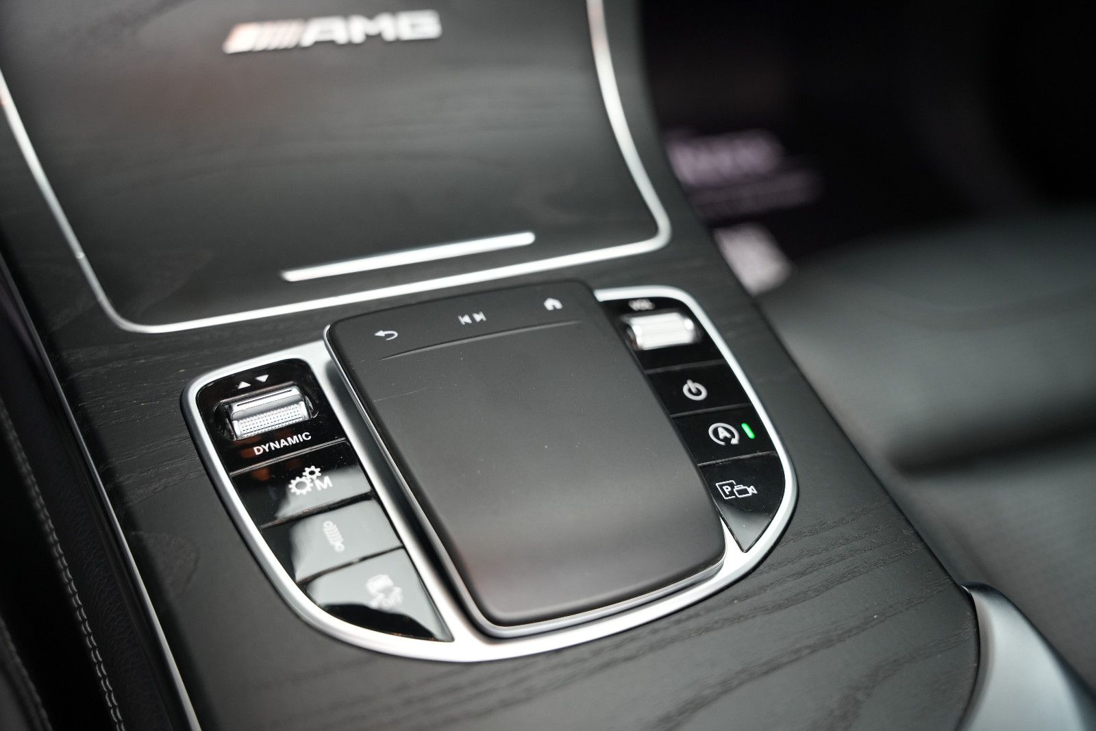 Fahrzeugabbildung Mercedes-Benz GLC 63 AMG Coupe/MBUX/Ambiente/Schiebedach/Kam/