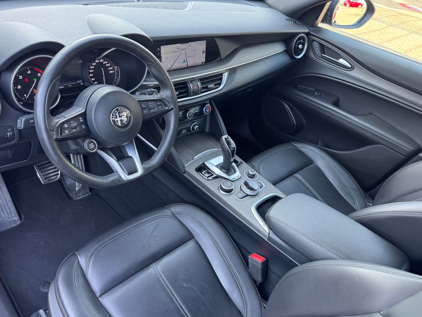 Fahrzeugabbildung Alfa Romeo Stelvio Ti Q4/MEMORY/NAVI/KAMERA/ACC/KLIMA