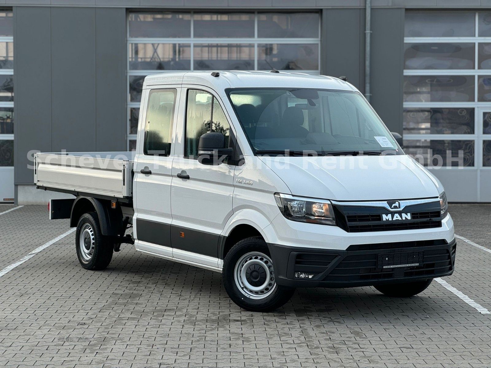 Fahrzeugabbildung MAN TGE 3.160 DoKa Pritsche *Kurz* 3,5 AHK Automatik