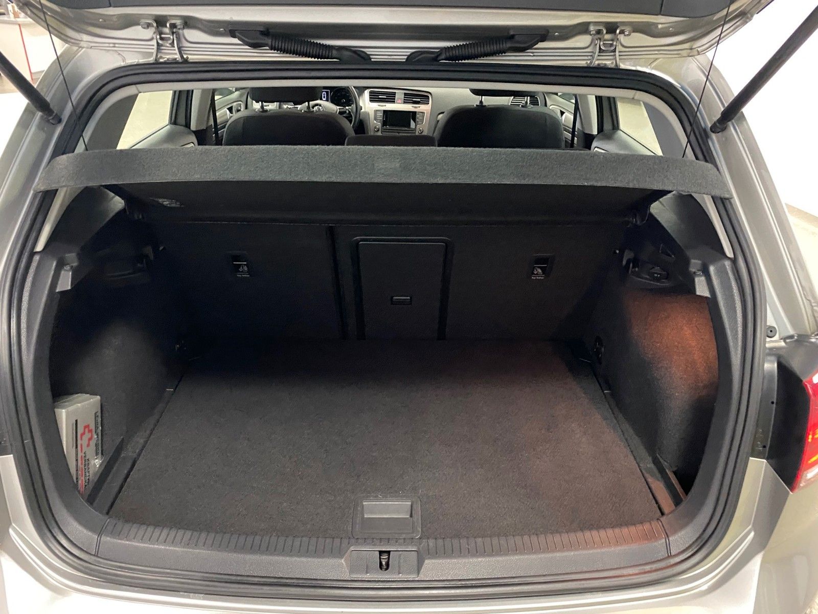 Fahrzeugabbildung Volkswagen Golf 7 1.2 TSI Comfortline+GARANTIE+2.HAND+ALU++