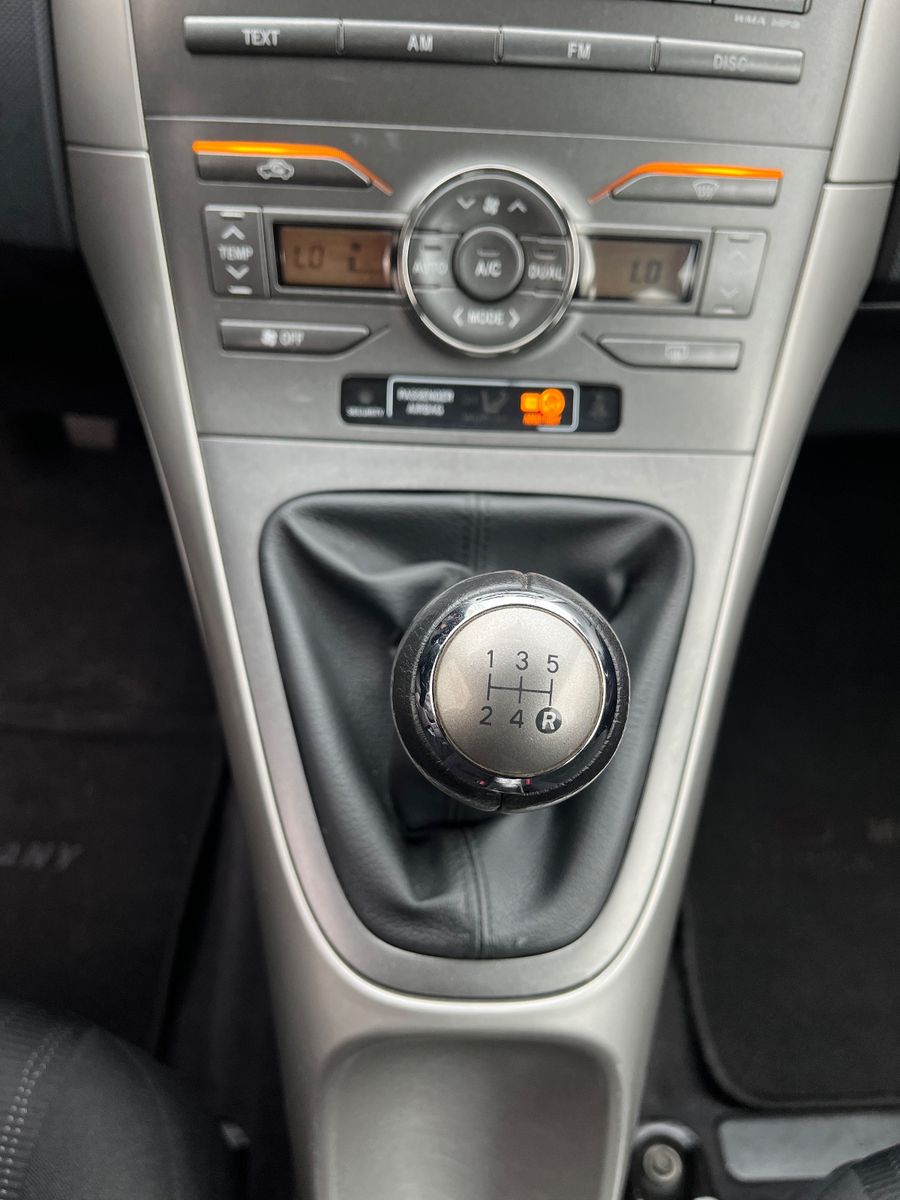 Auris Sol*Klimaauto*Elektr. Fenster*8-Fach bere*