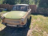 Trabant P601 De Luxe mit Brief - Trabant 601 mit Benzin-Antrieb: Limousine, P L