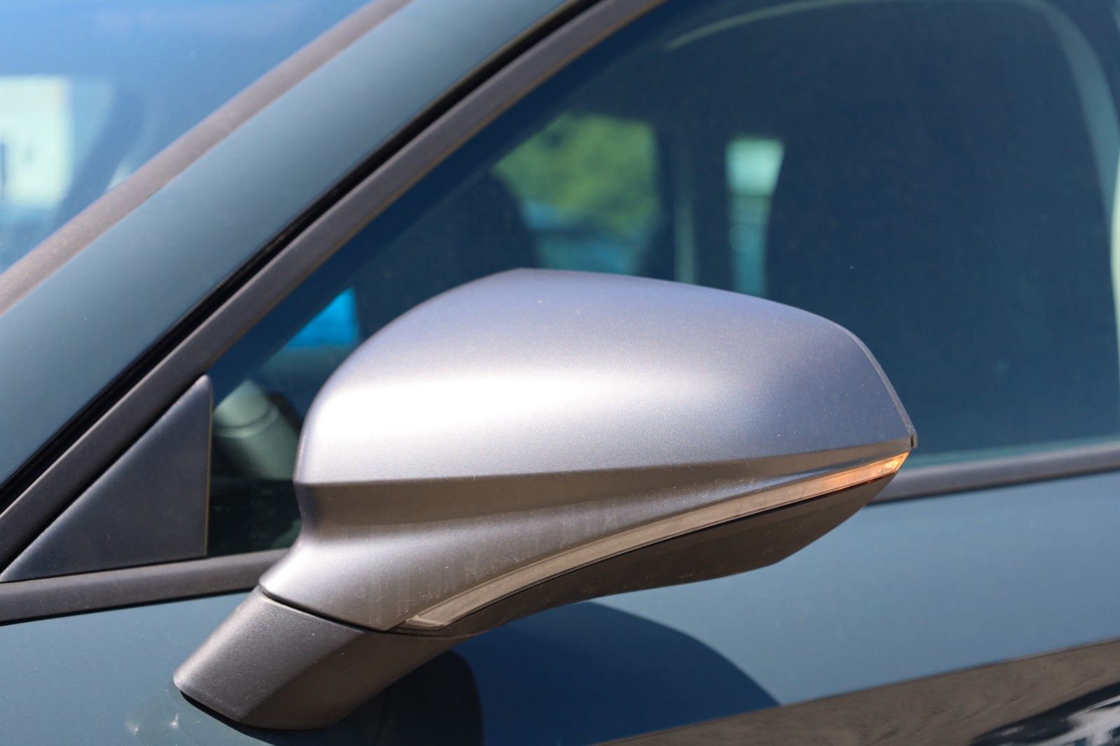 Fahrzeugabbildung SEAT Leon Sportstourer 1.5 eTSI FR *DSG *AHZV