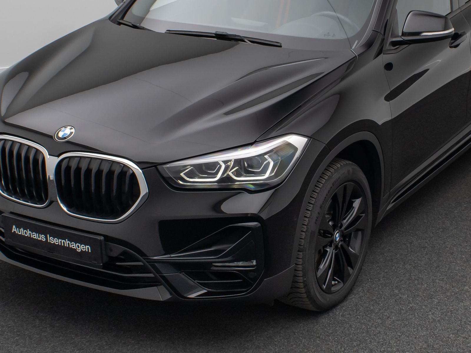 Fahrzeugabbildung BMW X1 xD20i Sport Line Panorama Parkassist DAB HiFi