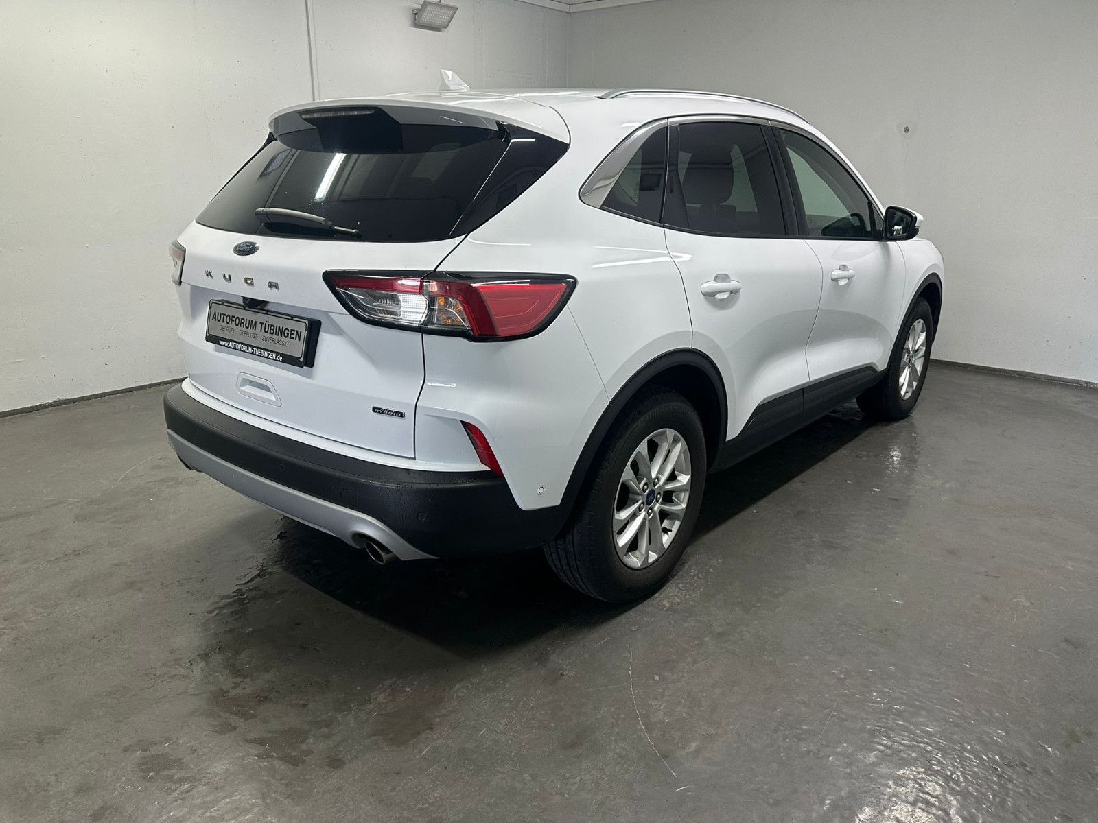 Fahrzeugabbildung Ford Kuga 2.5 Duratec PHEV Titanium X CVT*AHK*WINTER*