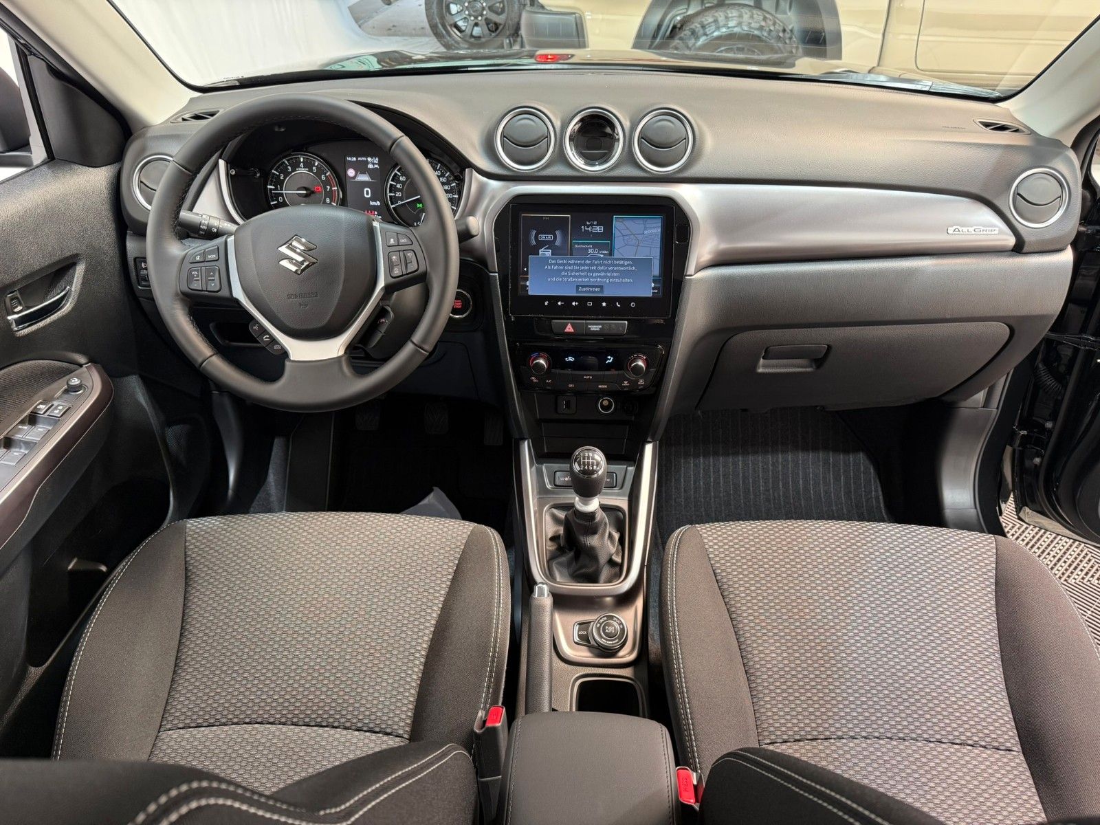 Fahrzeugabbildung Suzuki Vitara 1.4 Mild-Hybrid Comfort 4x4 - RTR Ranger