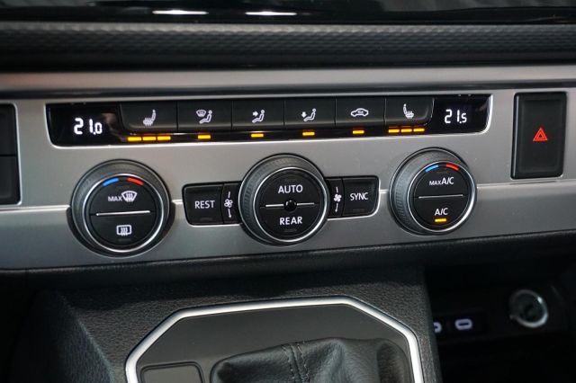 Multivan 2.0TDI T6.1 California Camper AHK RFK L