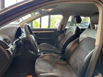 Audi A4 Avant 2.0 TDI quattro *Xenon*Sline*