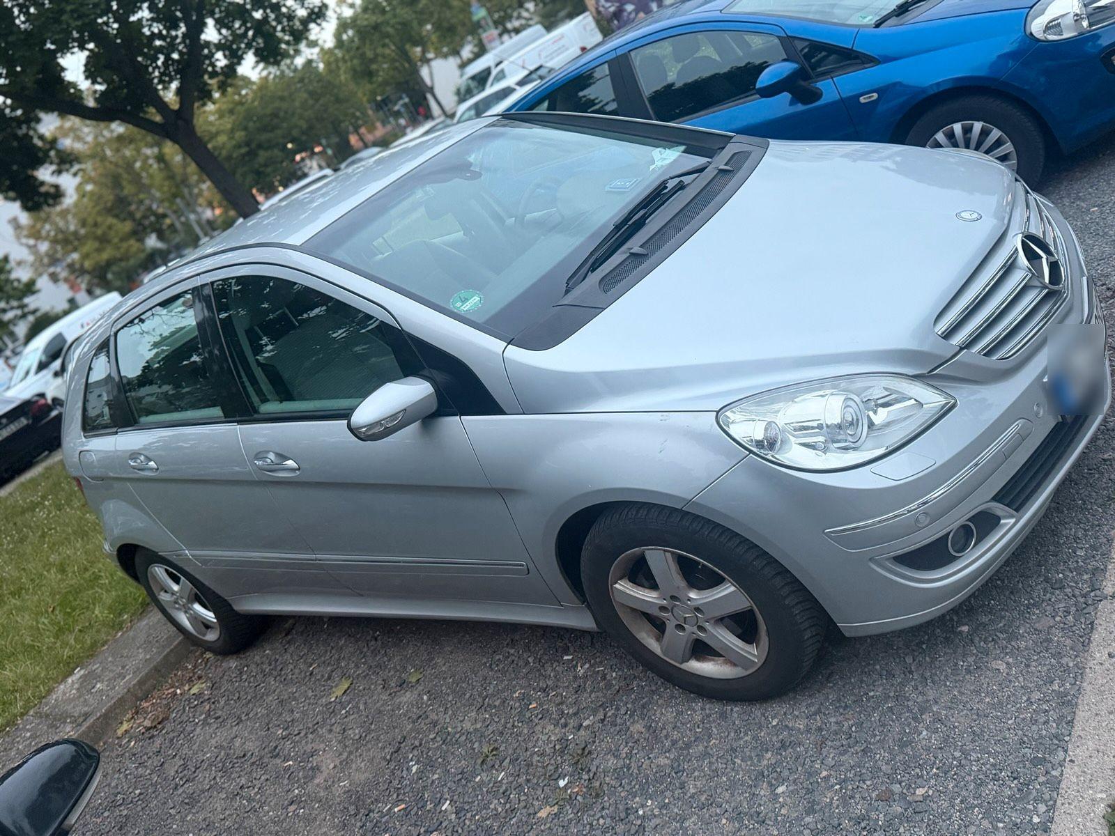 Mercedes-Benz B200 2007 — photo 8