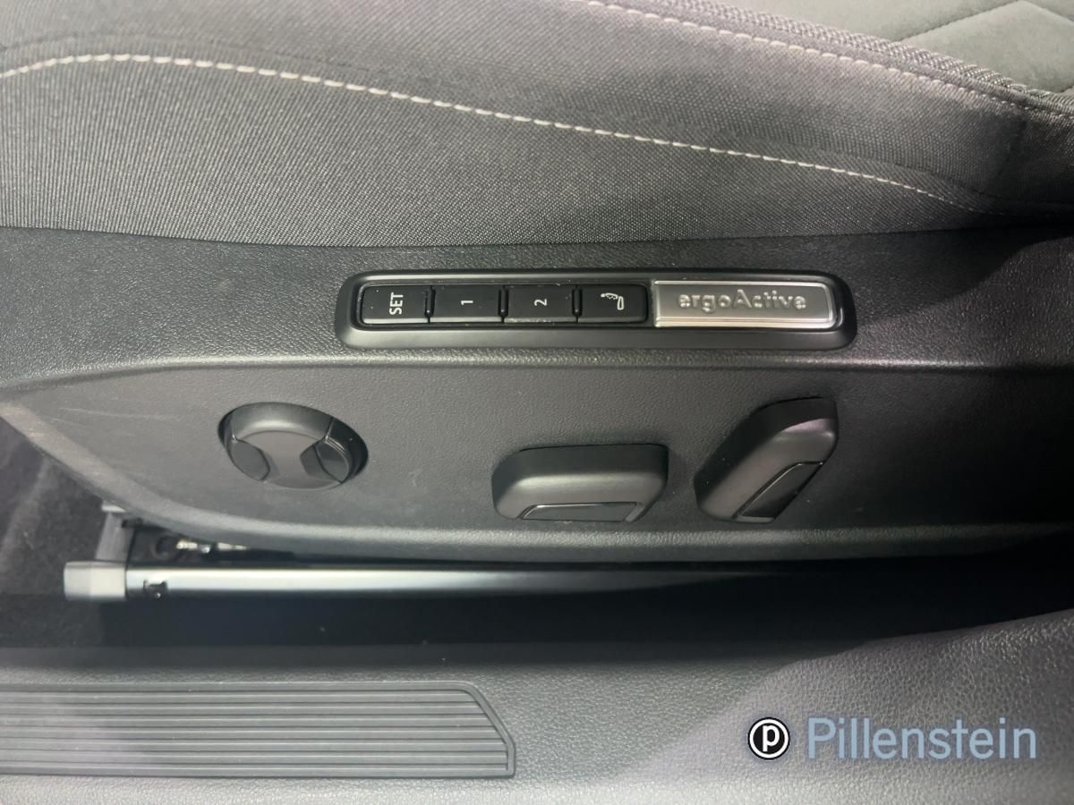 Volkswagen Golf - Bild 8