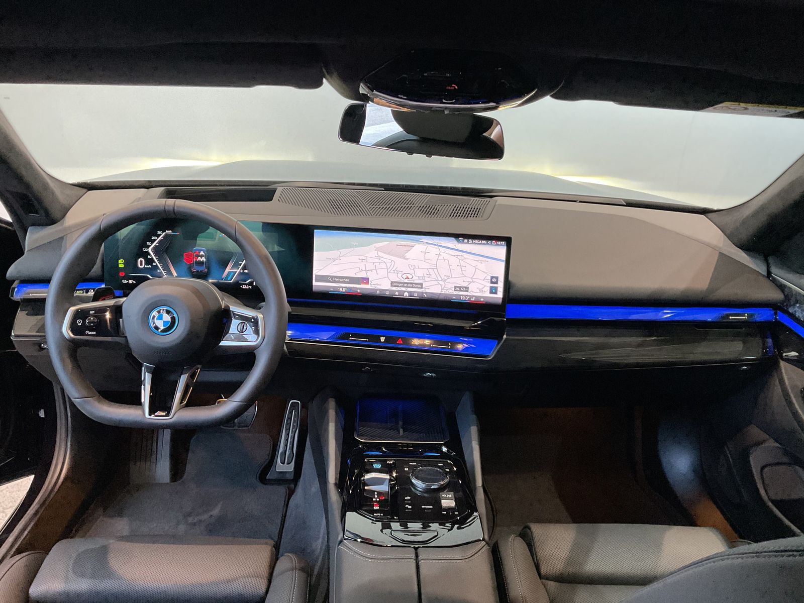 BMW i5 xDrive40 |20" M LMR |Komfortsitze |M Sportpak foto 3