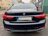 BMW 730d xDrive VOLL  - BMW 7er Reihe in Dresden