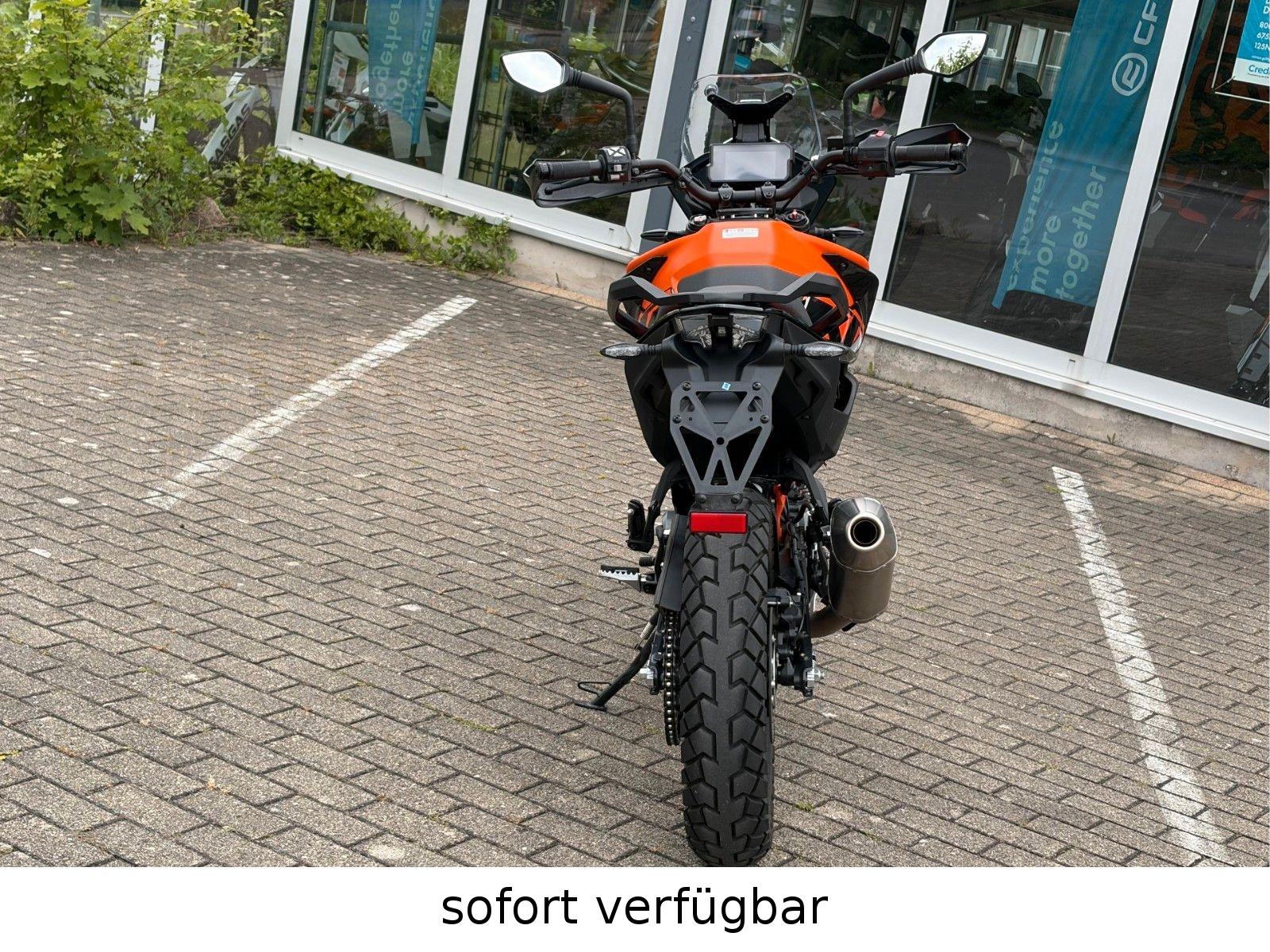 KTM 390 Adventure Spoke W inkl. Akrapovic