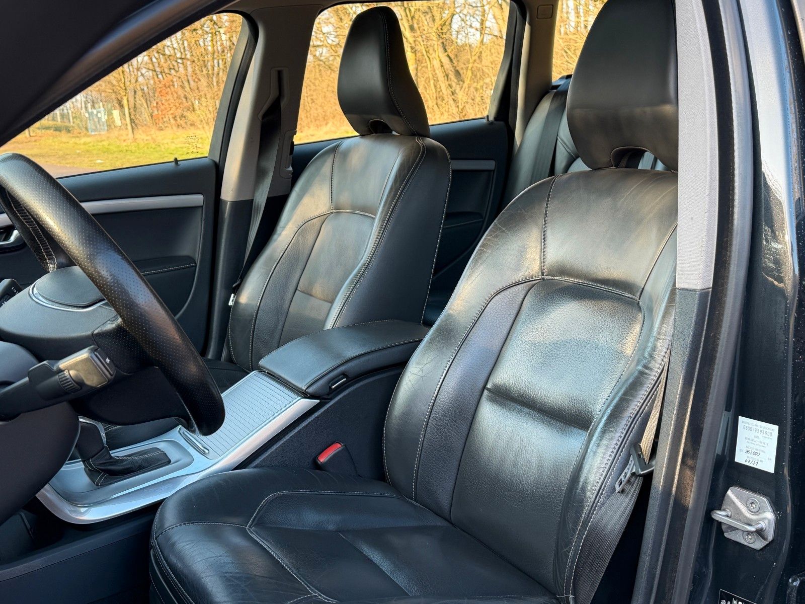 Fahrzeugabbildung Volvo V70 D4 Linje Svart *Allwetter*Bi-Xenon*Standhzg*