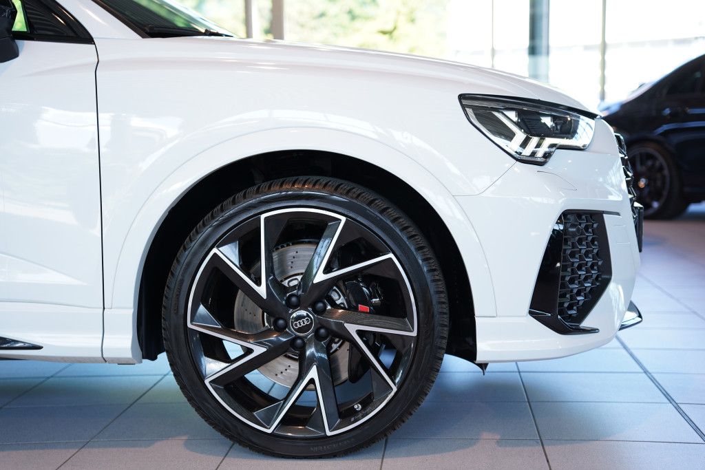 Audi Rsq3