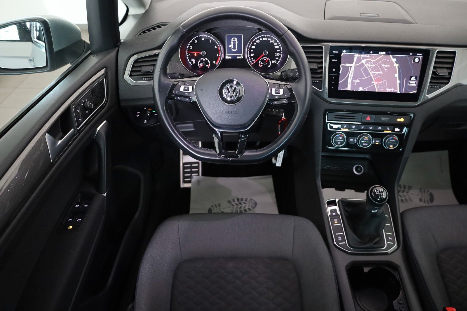 Fahrzeugabbildung Volkswagen Golf Sportsvan VII Join,Navi,ACC,Panorama