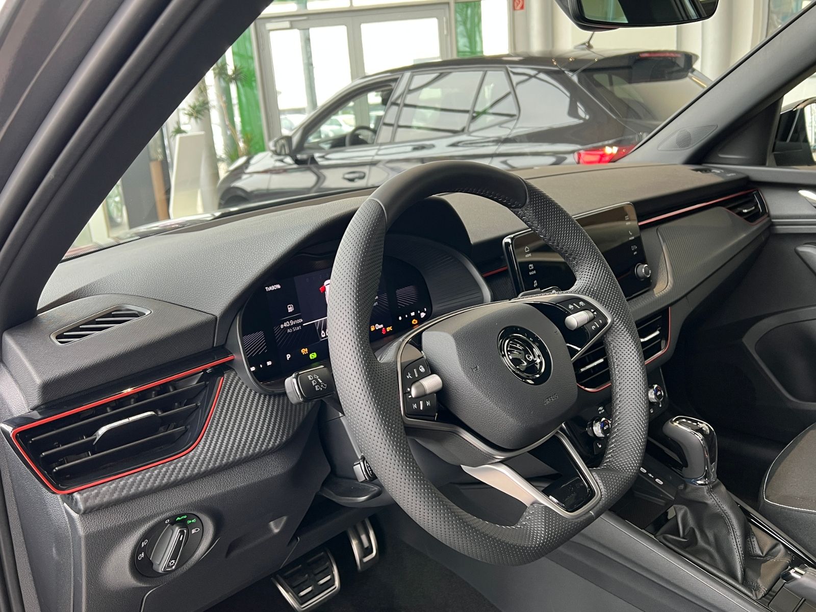 Fahrzeugabbildung SKODA Kamiq Monte Carlo 1.5 TSI DSG *AHK*