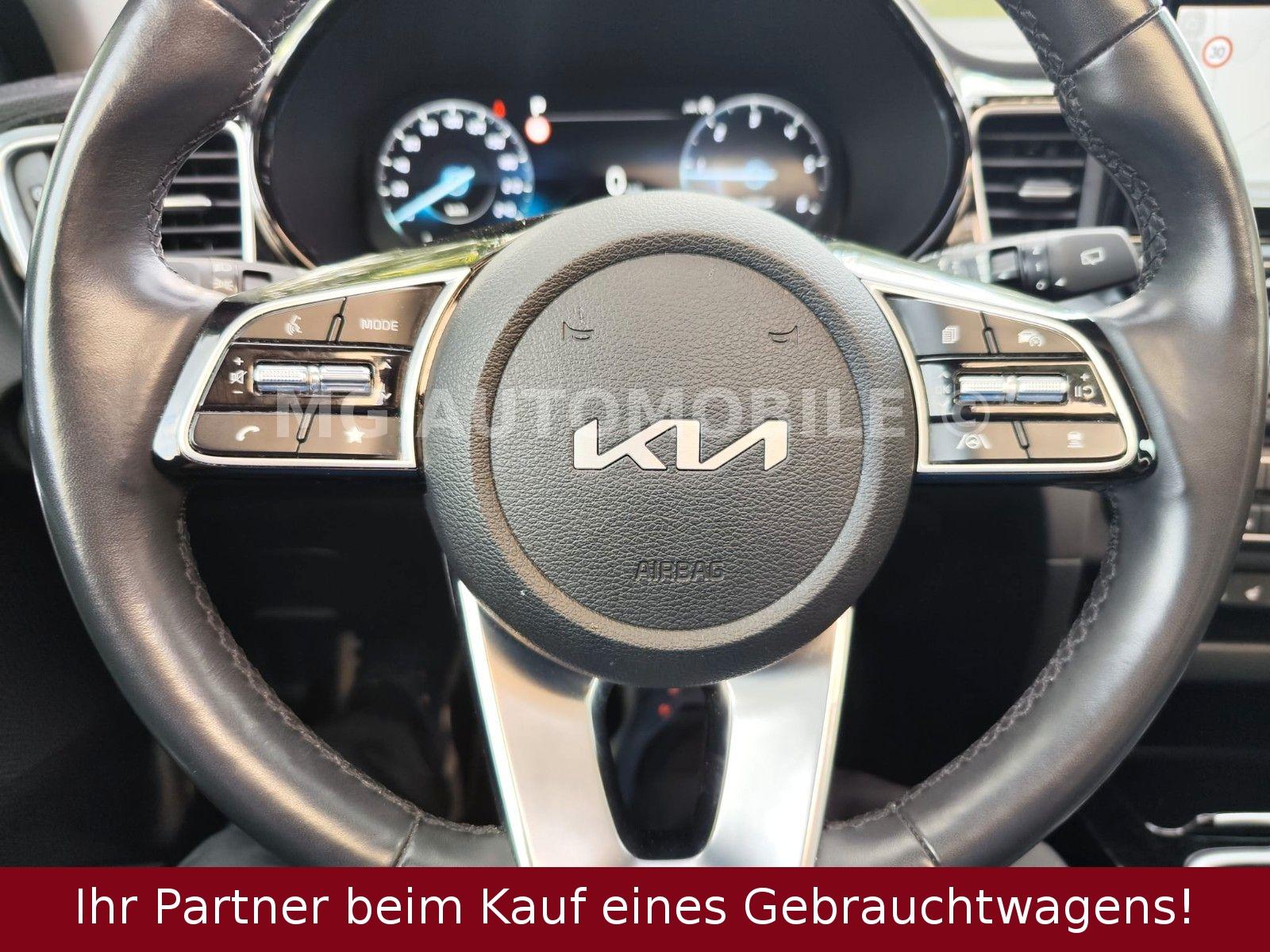 Kia Ceed SW 1.6 CRDi 48V DCT7 Platinum 1.Hd LED Pano