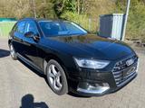Audi A4 Avant 30 TDI advanced