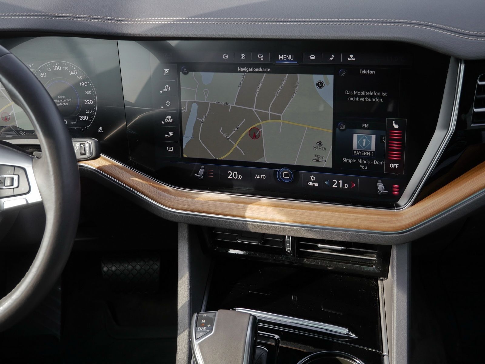 Volkswagen Touareg 3.0 TDI Air Pano AHK ACC LEDER foto 6
