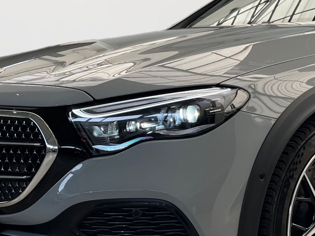 Fahrzeugabbildung Mercedes-Benz E 300 de 4M T All-Terrain Superscreen Burm4D