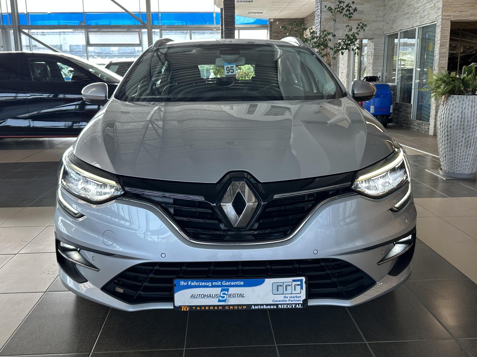Renault Megane Business Navi Tempomawt LED SHZ PDC