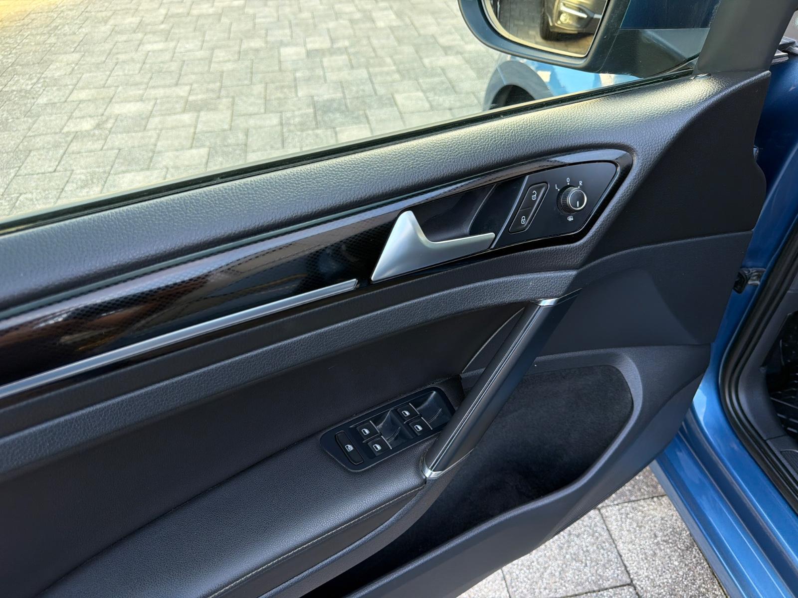 Volkswagen Golf VII 1.4 TSI Lim. Highline DSG*Pano*Standhz