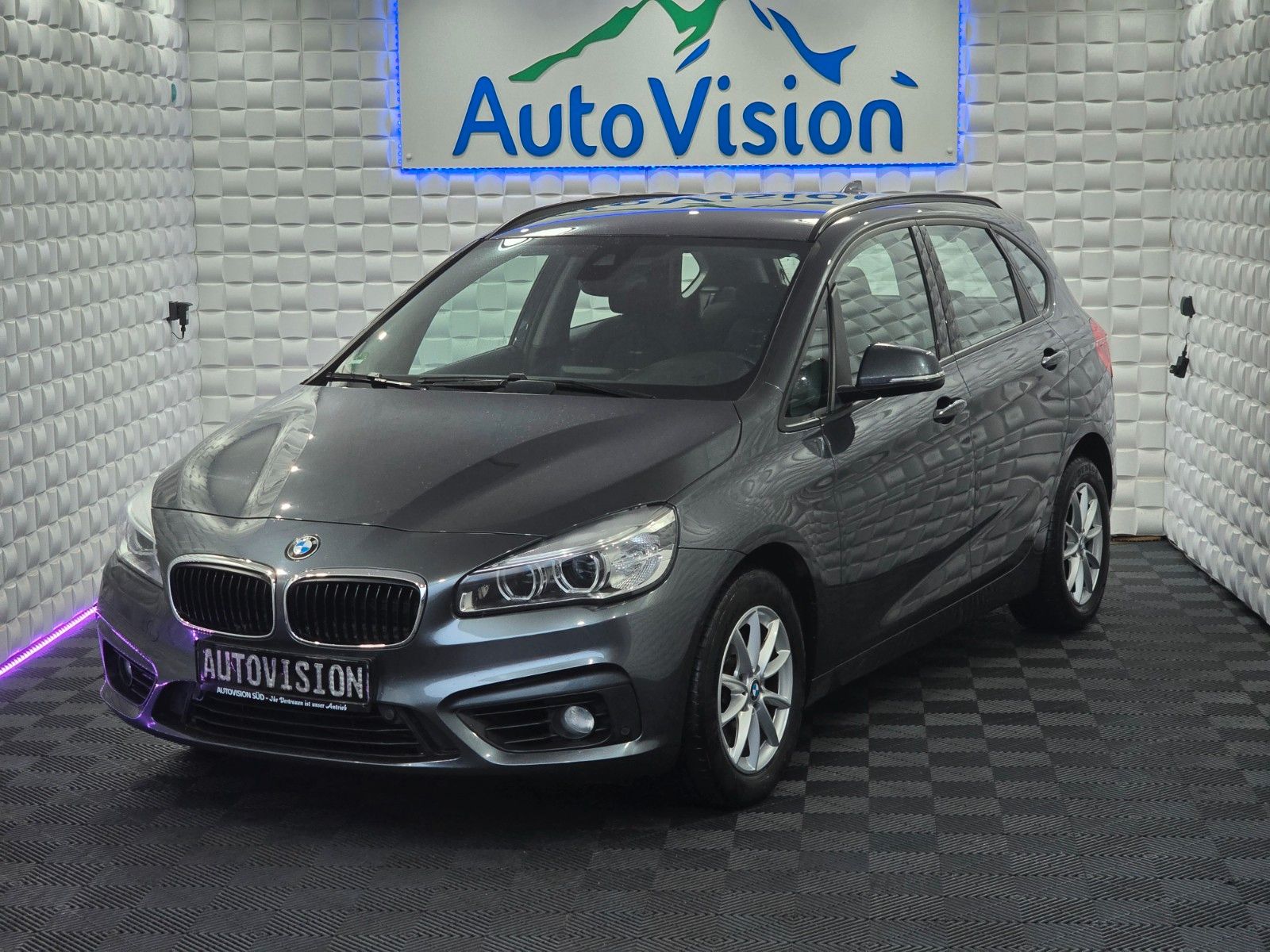 BMW 218