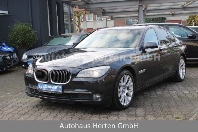 BMW 740iA*DISTRONIC*KAMERA*KEYLESS*AHK*TOP*