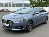 Hyundai i40 cw Premium - Hyundai i40: Premium