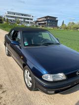 Opel Sammlerstück Opel Astra Cabrio - gebrauchte Opel Astra aus dem Jahr 1998