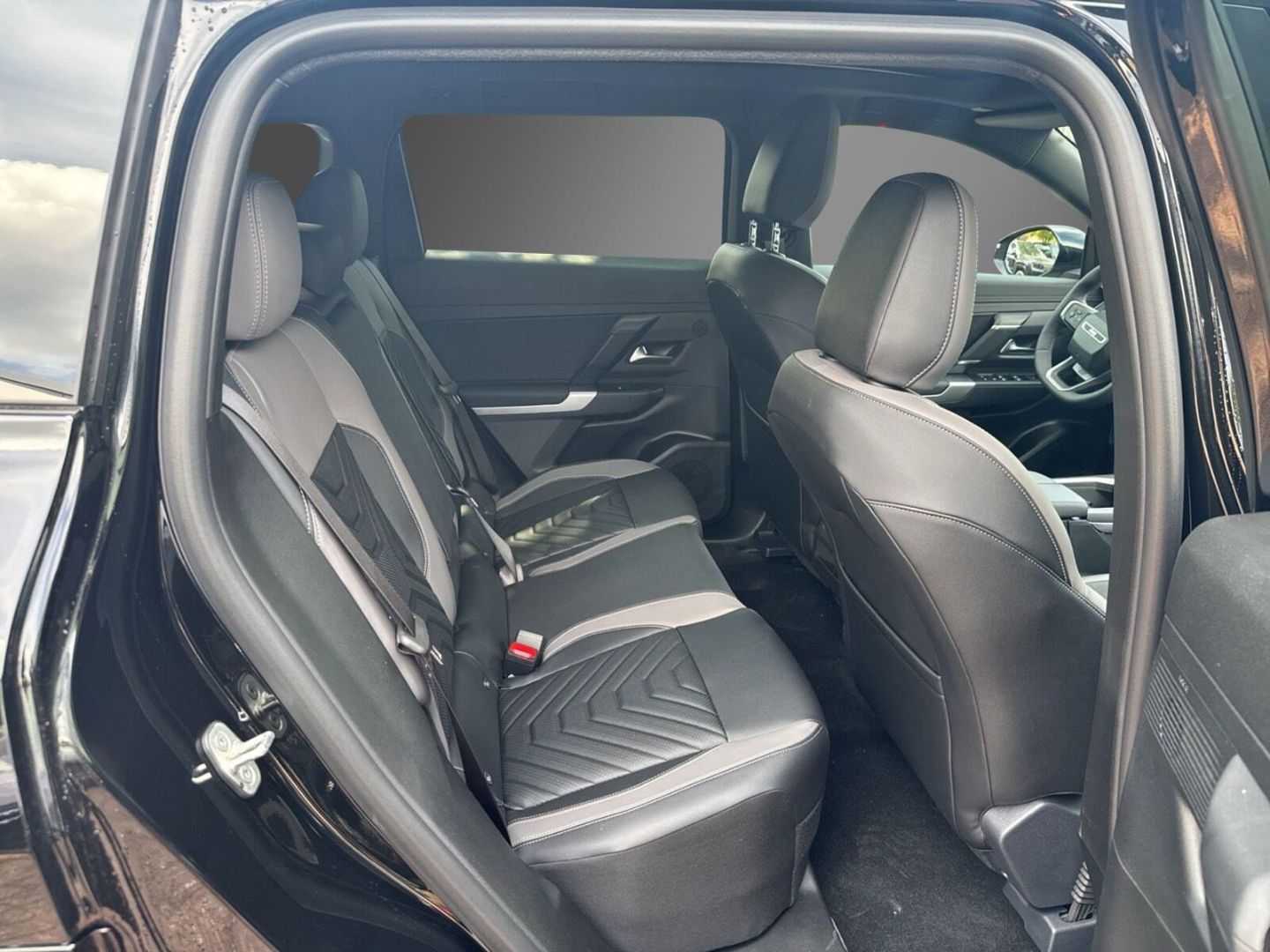 Fahrzeugabbildung Jeep Compass NEW MY26-Summit Plug-In-Hybrid -Voll-Pan
