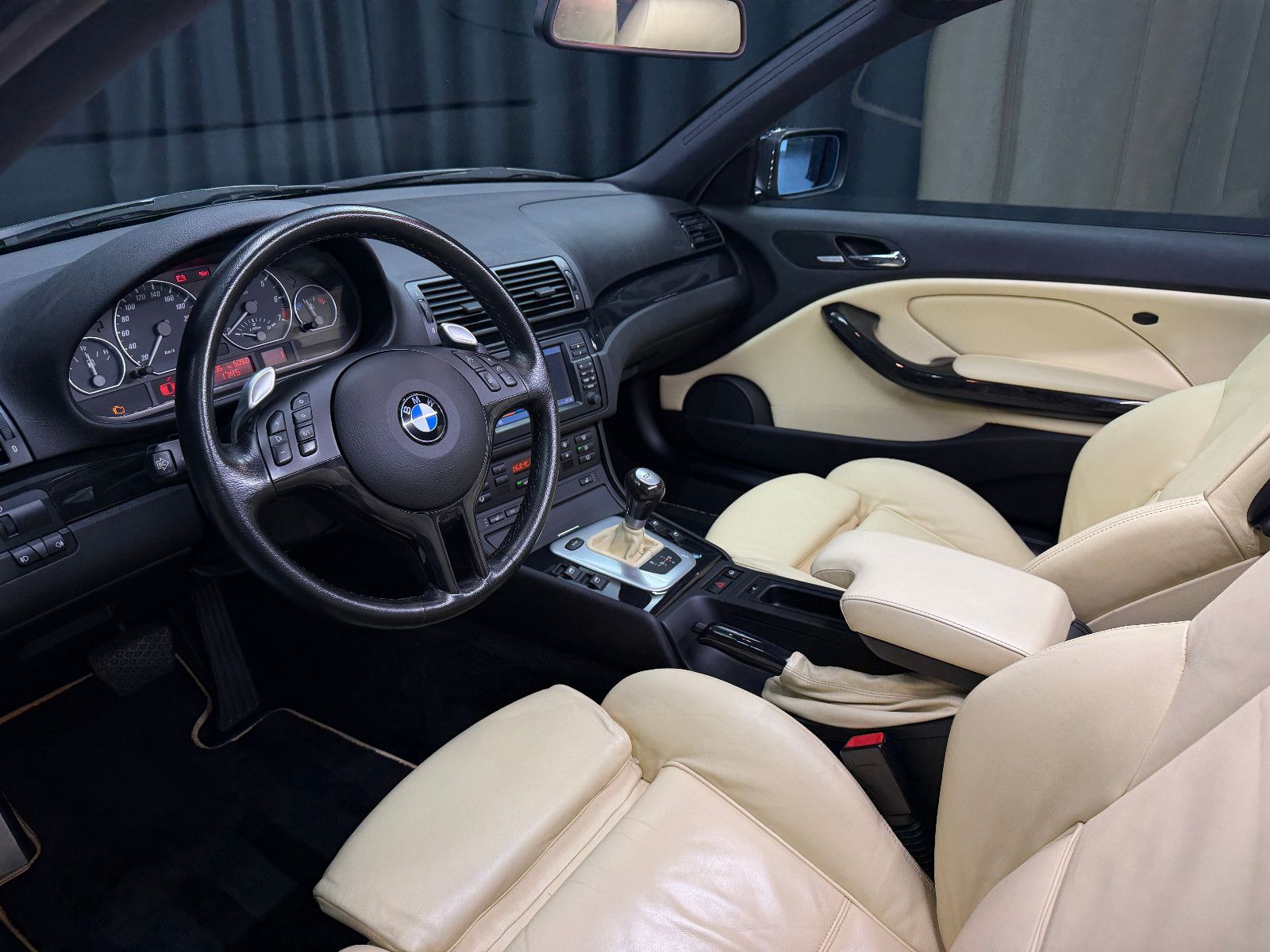 Fahrzeugabbildung BMW 330i Coupe Edition Sport |1.HAND|SMG|H/K|LEDER