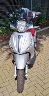 Piaggio Beverly 350 ABS Sport Touring - Angebote entsprechen deinen Suchkriterien