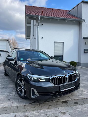 BMW 520 d  Lim. xDrive Luxury Li. 1.Ha*KA*18*Faceli.