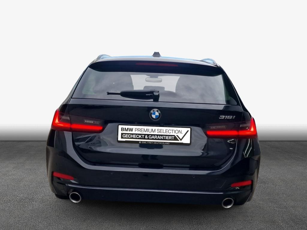 BMW 3 Series i *CarPlay*, миниатюра 6