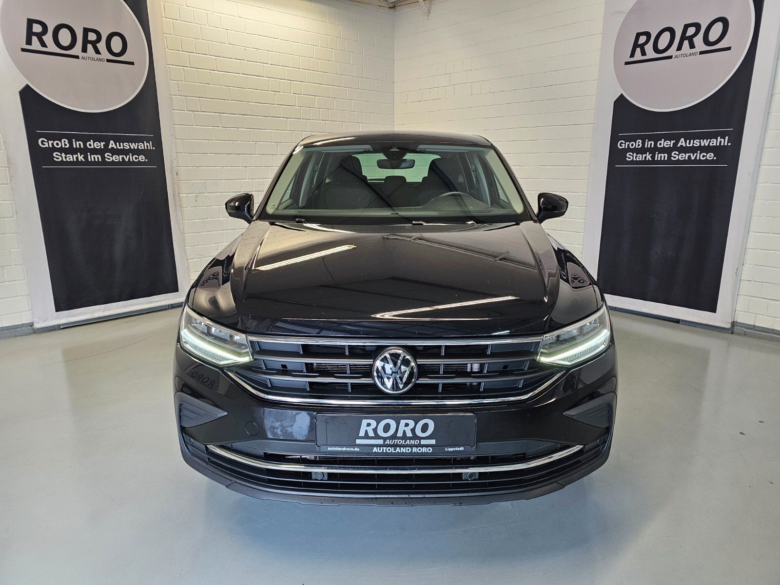 Volkswagen Tiguan Basis 2.0 TDI ACC Automatik 1.Hand SH foto 3