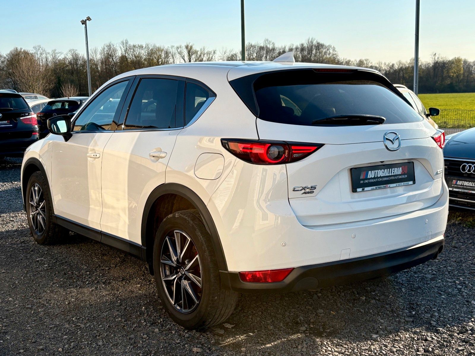 Fahrzeugabbildung Mazda CX-5 SPORTS-LINE AWD 1.HD HUD Leder 360 LED BOSE