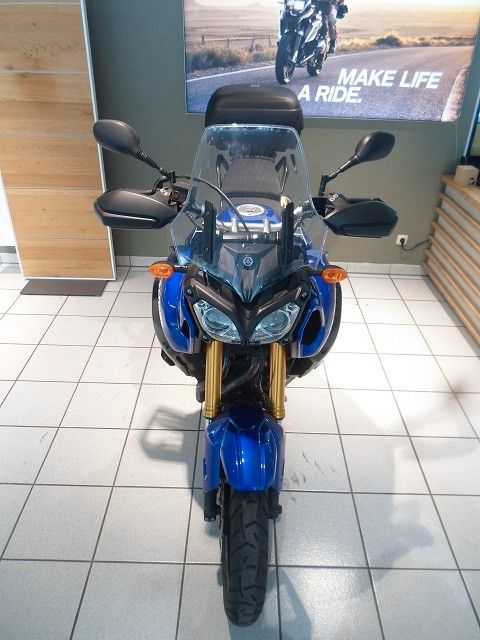 Fahrzeugabbildung Yamaha XT1200Z mit Givi Topcase