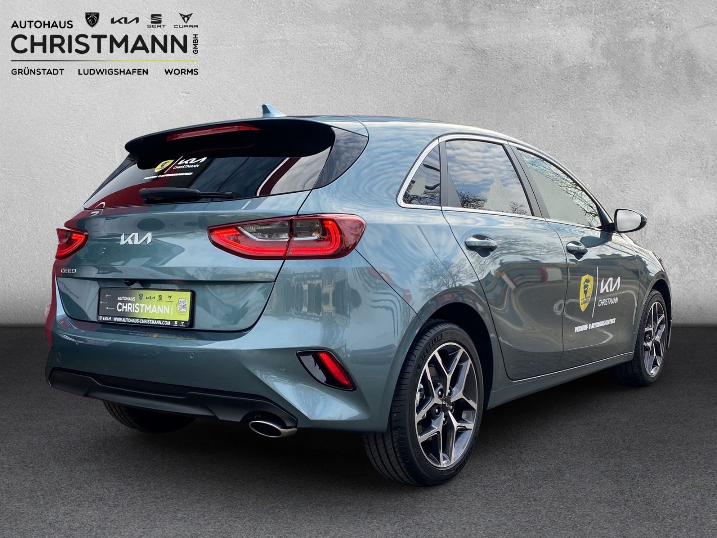 Fahrzeugabbildung Kia Ceed Kia ULTIMATE EDITION 1.5 T-GDI *STYLE-PAKET