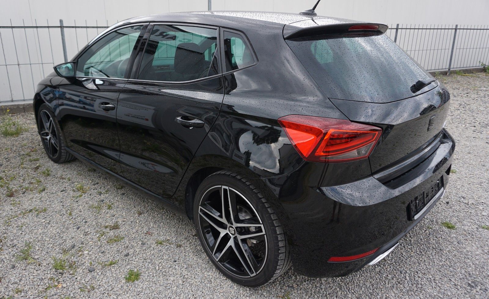 Fahrzeugabbildung SEAT Ibiza FR, Full Link, LED, PDC, Touch, SHZ, Sport